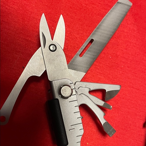 Gerber Stainless Steel Multi-Tool - Picture 8 of 10